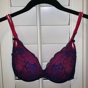 Sexy Little Things Victoria’s Secret Lace Push-up Bra 32D *DISCONTINUED* NWT